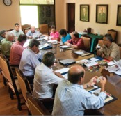 Los representantes de los clubes en el momento de la reunión.