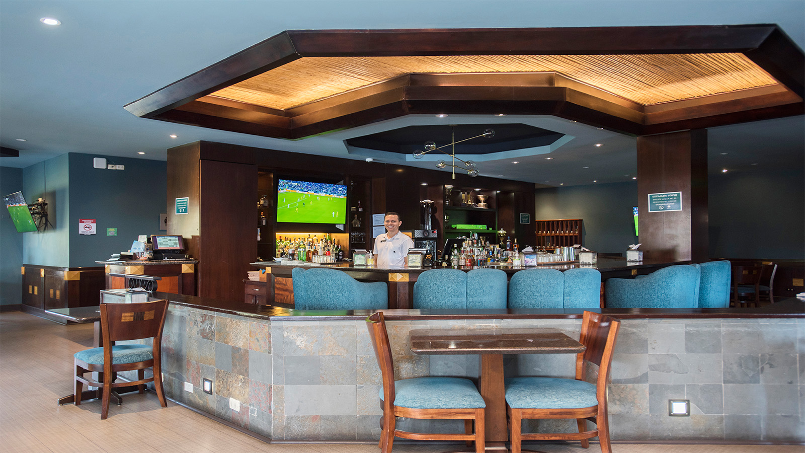 bienvenido a Costa Rica Country Club